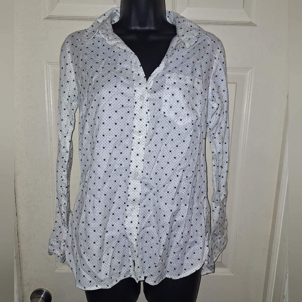 Gap star print button-down blouse size XS